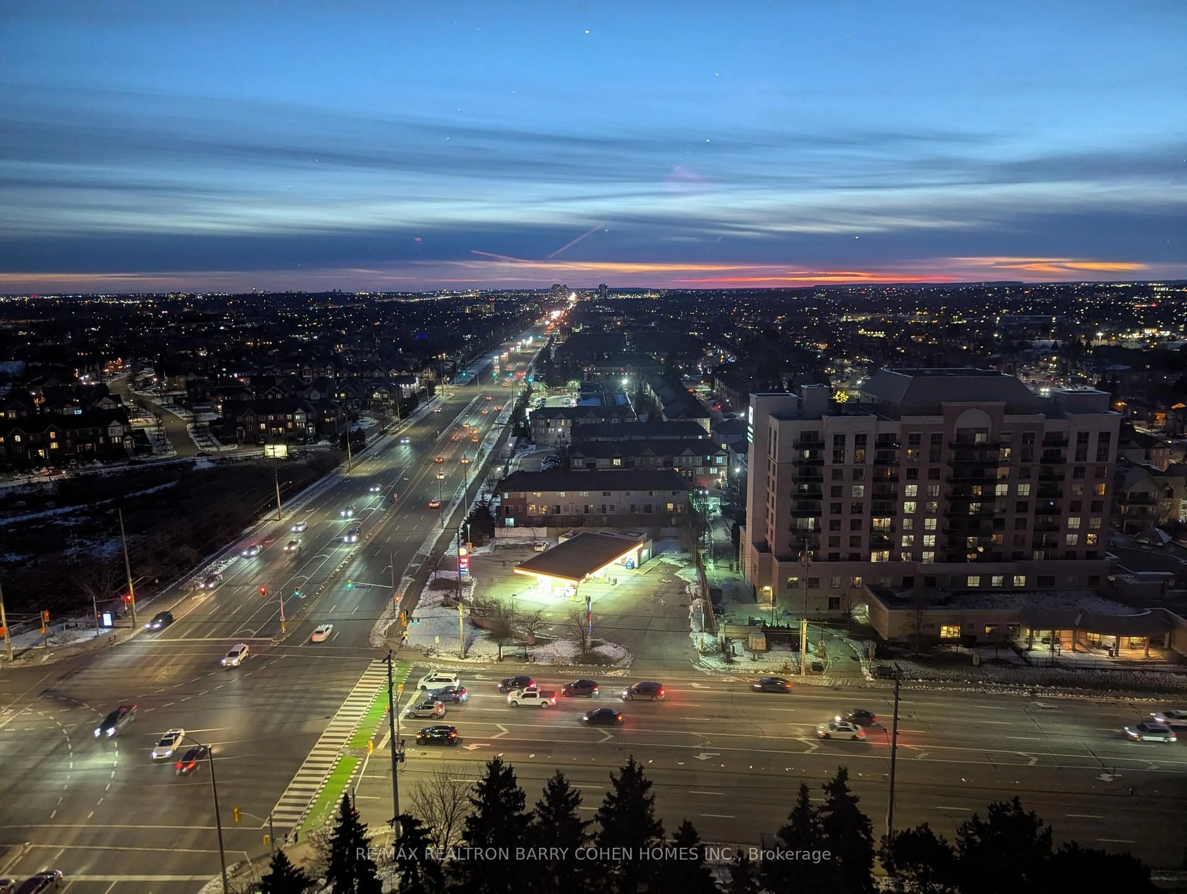 trreb/IMG-W13796388_2a7f3ea4-95ea-4477-b6f7-71bf394d2fd0-l.jpg