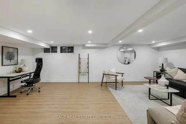 53 Wilgar Rd, Toronto 2