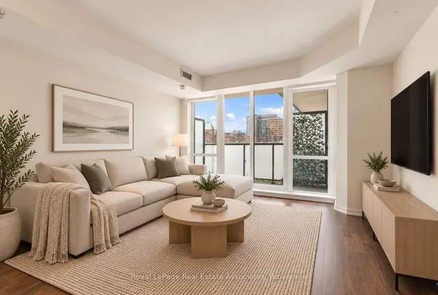 20 Joe Shuster Way #416, Toronto 4