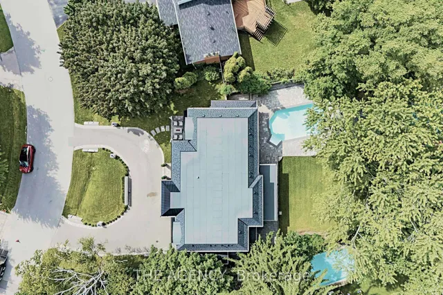 1529 Venetia Dr, Oakville 5