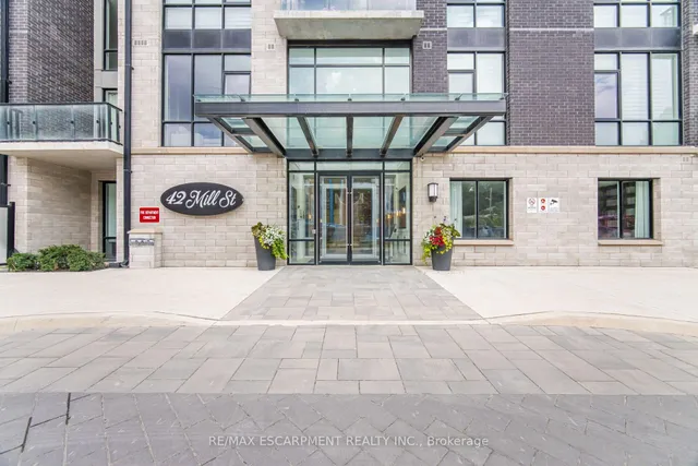 42 Mill St #210, Halton Hills 3