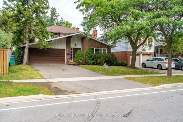 925 Runningbrook Dr, Mississauga 2