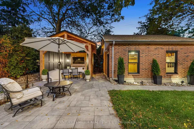 139 Allan St, Oakville 4