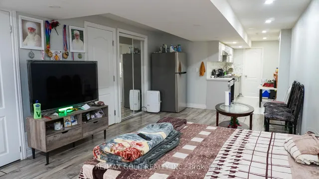86 Turquoise Cres, Brampton 4