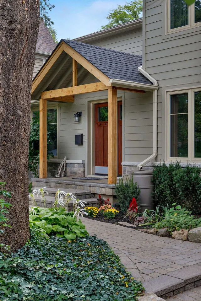 1318 Ario Rd, Oakville 5