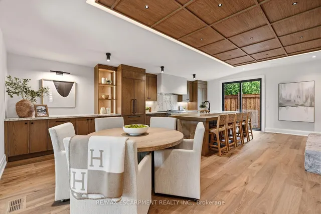 727 King Rd, Burlington 5