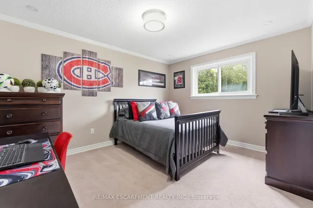 20 Mansfield St, Brampton 2