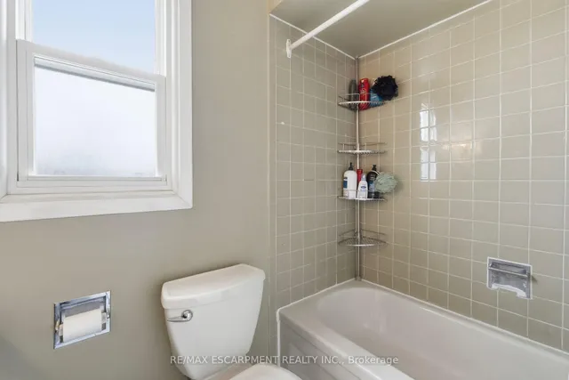 20 Mansfield St, Brampton 4