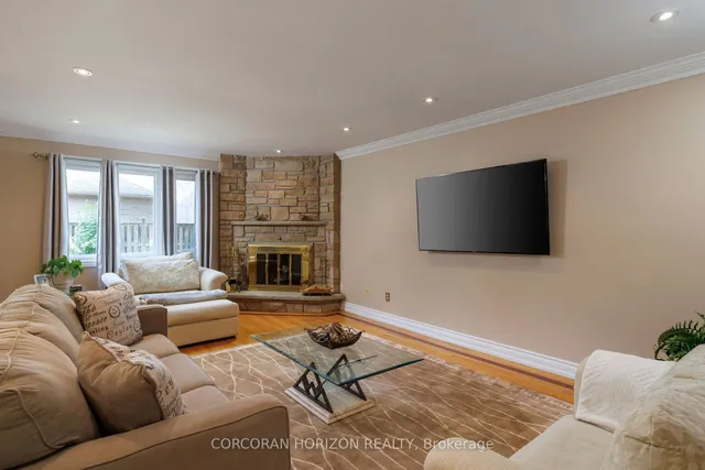 1807 Tattersall Way, Mississauga 4