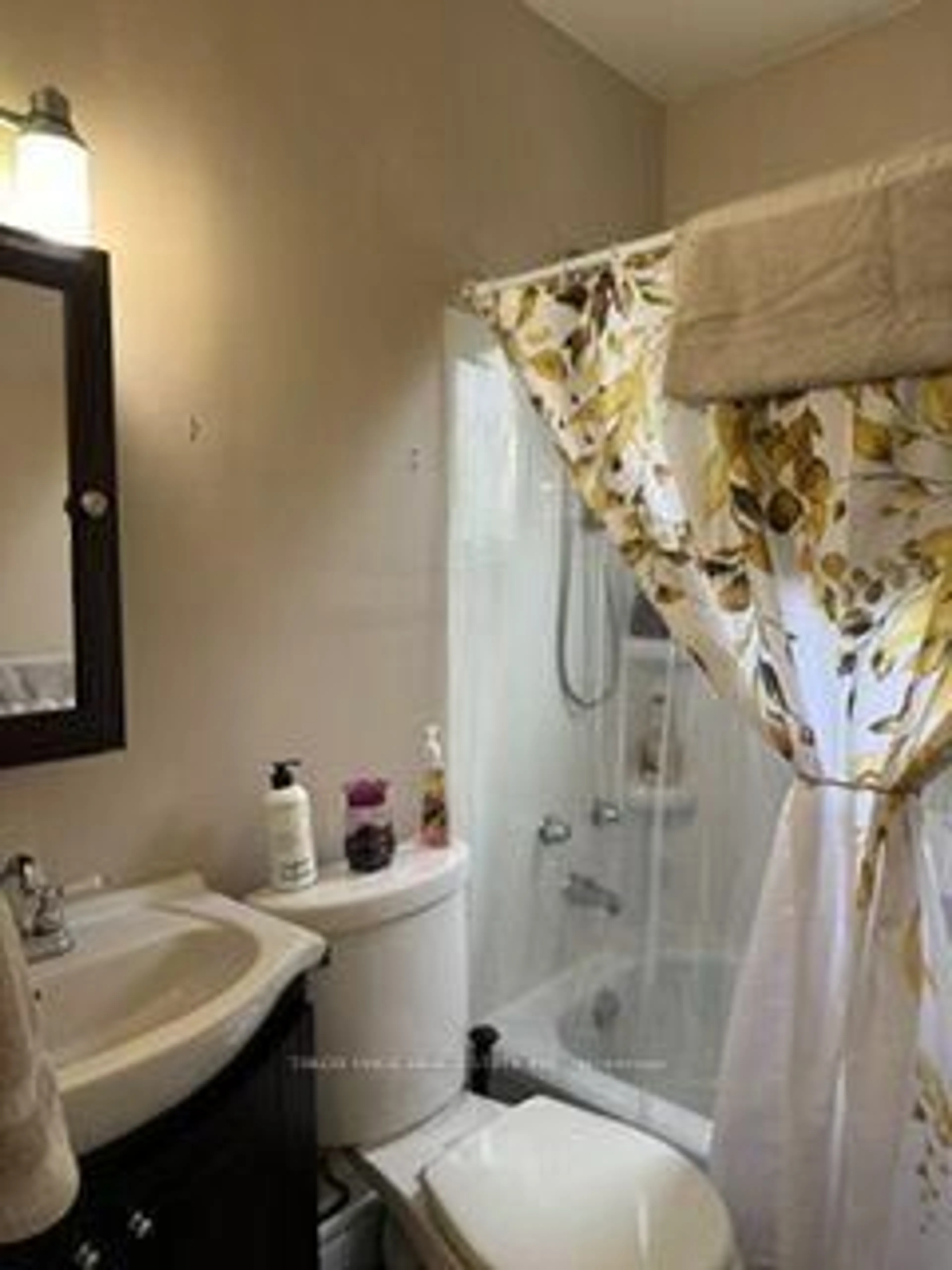 trreb/IMG-W13800670_24d5d687-d88d-4bd7-aa7e-4ccabba25b37-l.jpg
