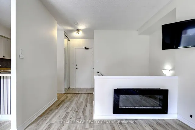 1000 Cedarglen Gate #201, Mississauga 3