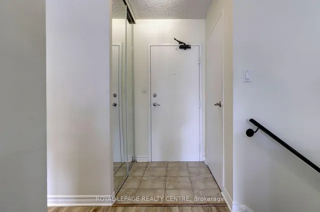 1000 Cedarglen Gate #201, Mississauga 2