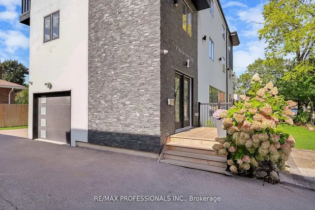 4 Martin Grove Rd, Toronto 2