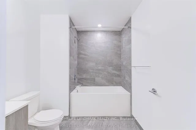 395 Square One Dr #1112, Mississauga 3