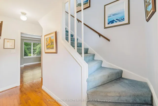243 Jennings Cres, Oakville 2