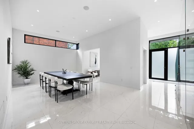 18 Herne Hill, Toronto 3