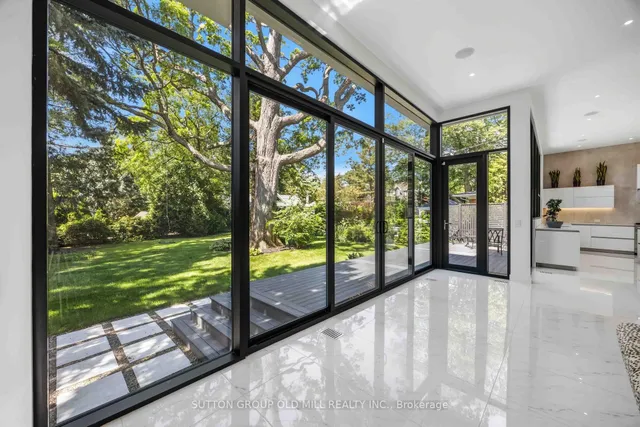 18 Herne Hill, Toronto 5