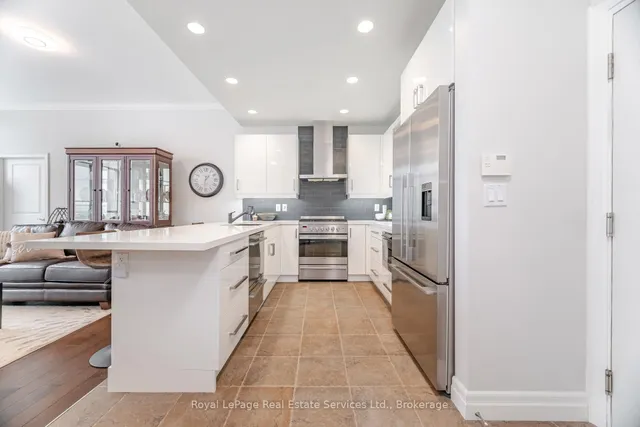360 Pearl St #303, Burlington 3