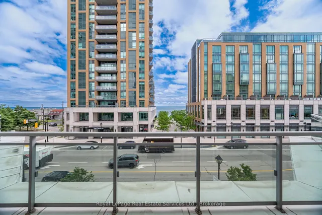 360 Pearl St #303, Burlington 5