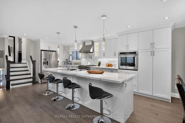 1957 Delaney Dr, Mississauga 2
