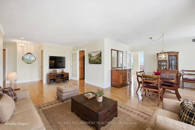 442 MAPLE Ave #904, Burlington 4
