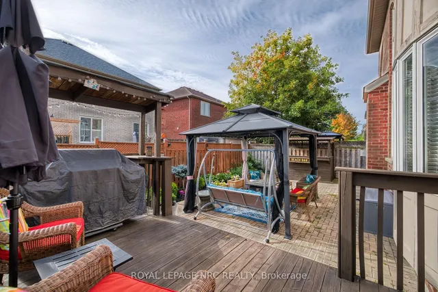25 Maverick Cres, Brampton 5