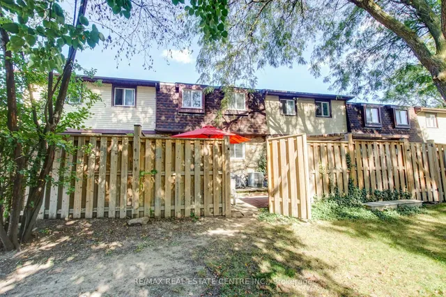 45 Hansen Rd #108, Brampton 5