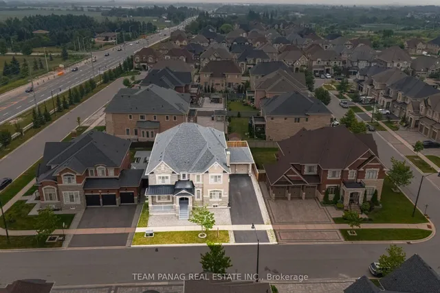 7 Balloon Cres, Brampton