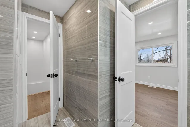 2050 Upper Middle Rd #153, Burlington 4
