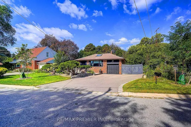 445 Selsey Dr, Mississauga 5