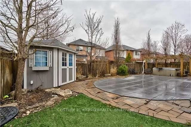 2257 Riverdale Pl, Oakville 2