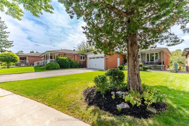 28 Eldorado Crt, Toronto 5