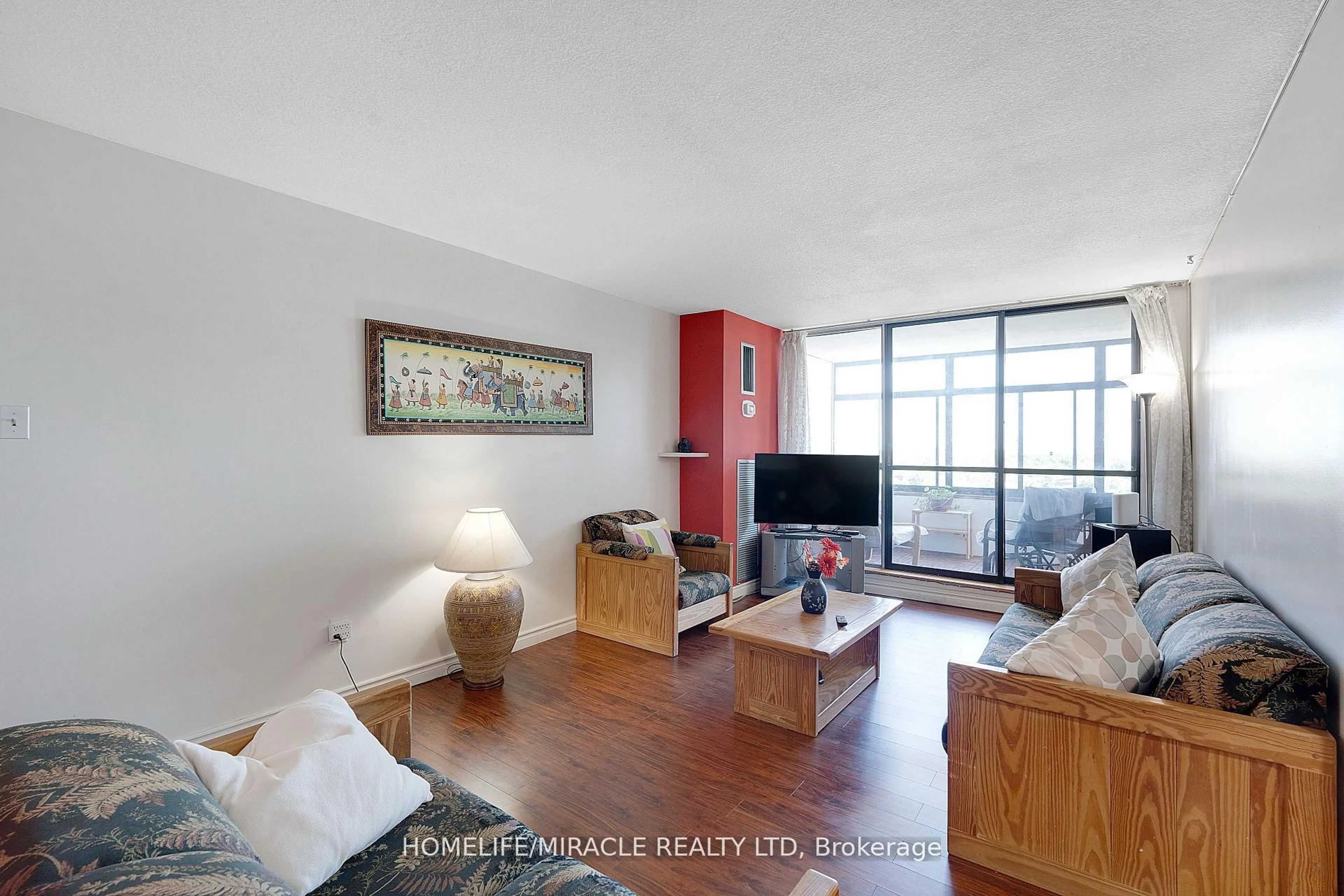 trreb/IMG-W13808576_00ea14d2-c17b-4f24-a12a-ba48b44f78aa-l.jpg