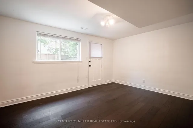 2039 Wakely St, Oakville 5