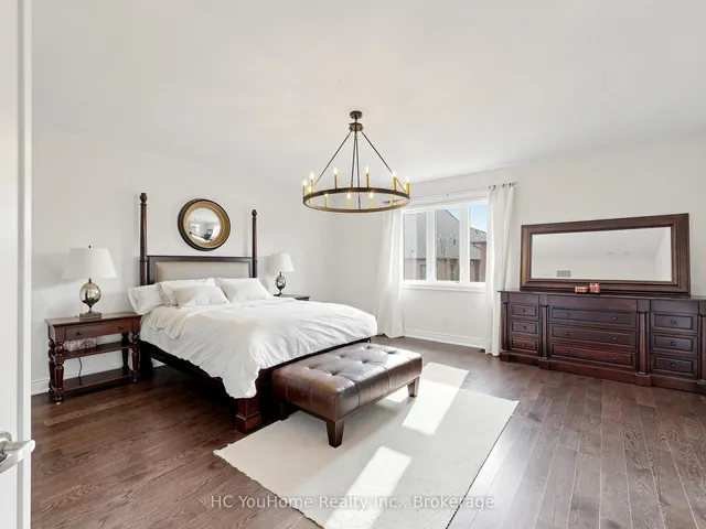 70 Threshing Mill Blvd, Oakville 3