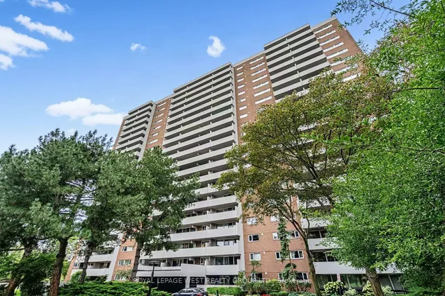 240 Scarlett Rd #413, Toronto 3
