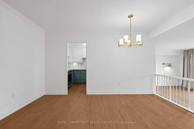 240 Scarlett Rd #413, Toronto 5
