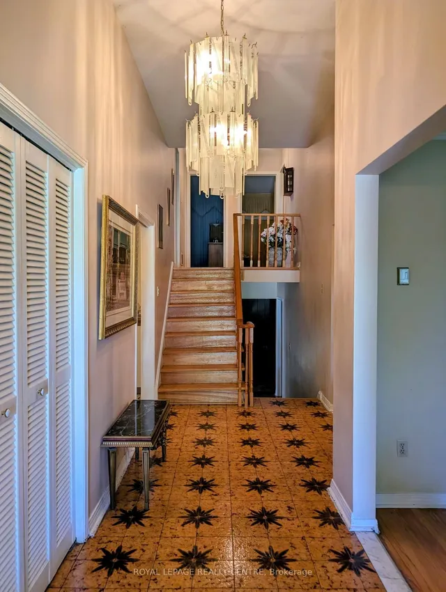 2560 Cynara Rd, Mississauga 2