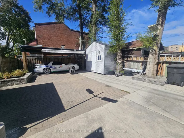 1232 Jane St, Toronto 5