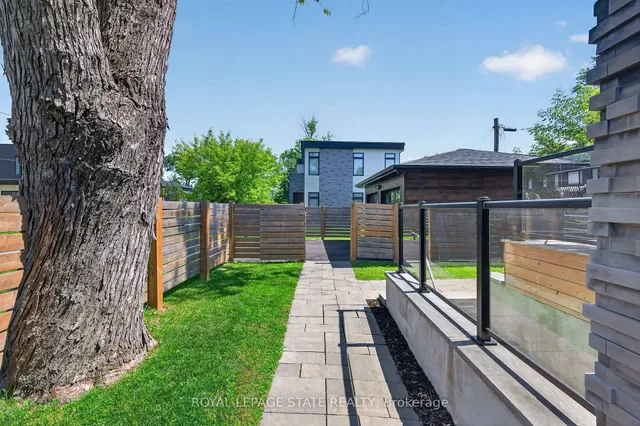 1047 Meredith Ave, Mississauga 3
