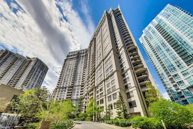 3888 Duke of York Blvd #226, Mississauga