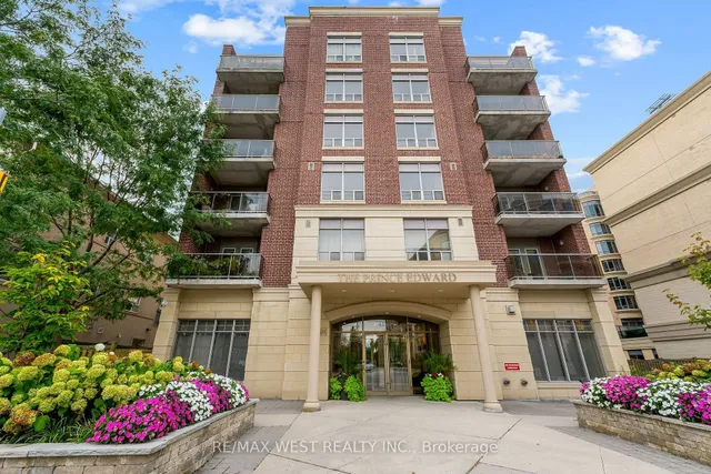 4196 Dundas St #402, Toronto 2