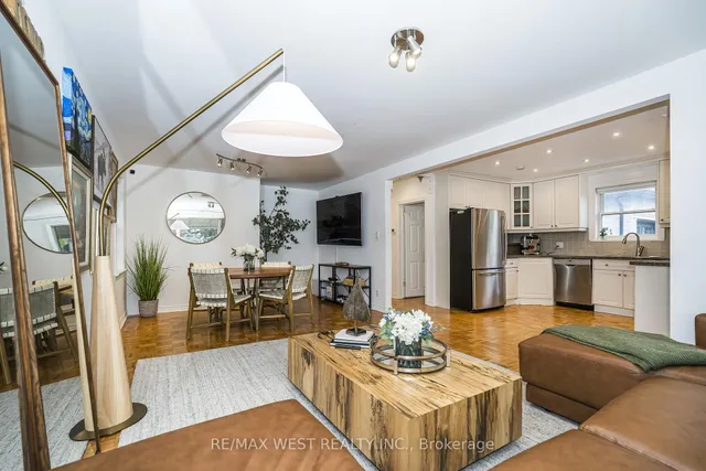 32 Pine Ave, Mississauga 5