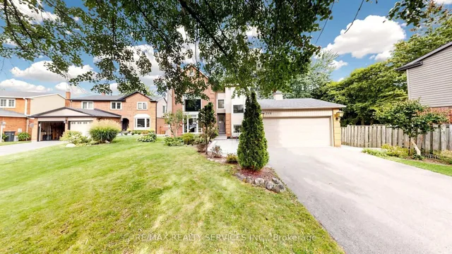 319 Dingle Crt, Caledon