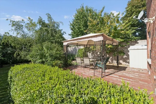 2524 Logan Ave, Oakville 5