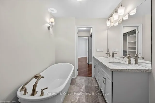 205 Lakeshore Rd #409, Oakville 3