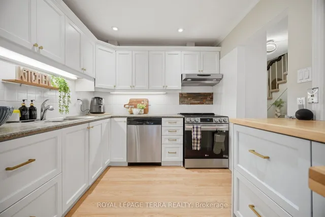 1951 Rathburn Rd #138, Mississauga 5