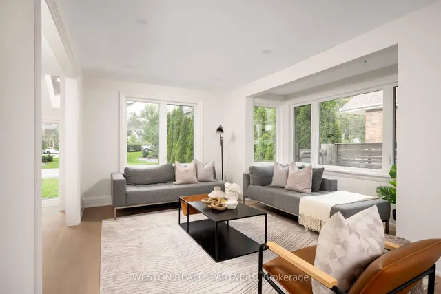 19 Mattice Rd, Toronto 5