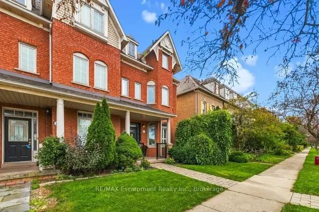 272 Glenashton Dr, Oakville 2