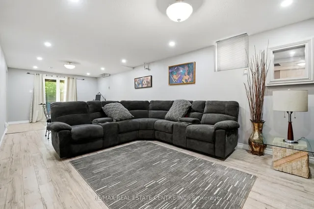 44 Madelaine Cres, Brampton 5